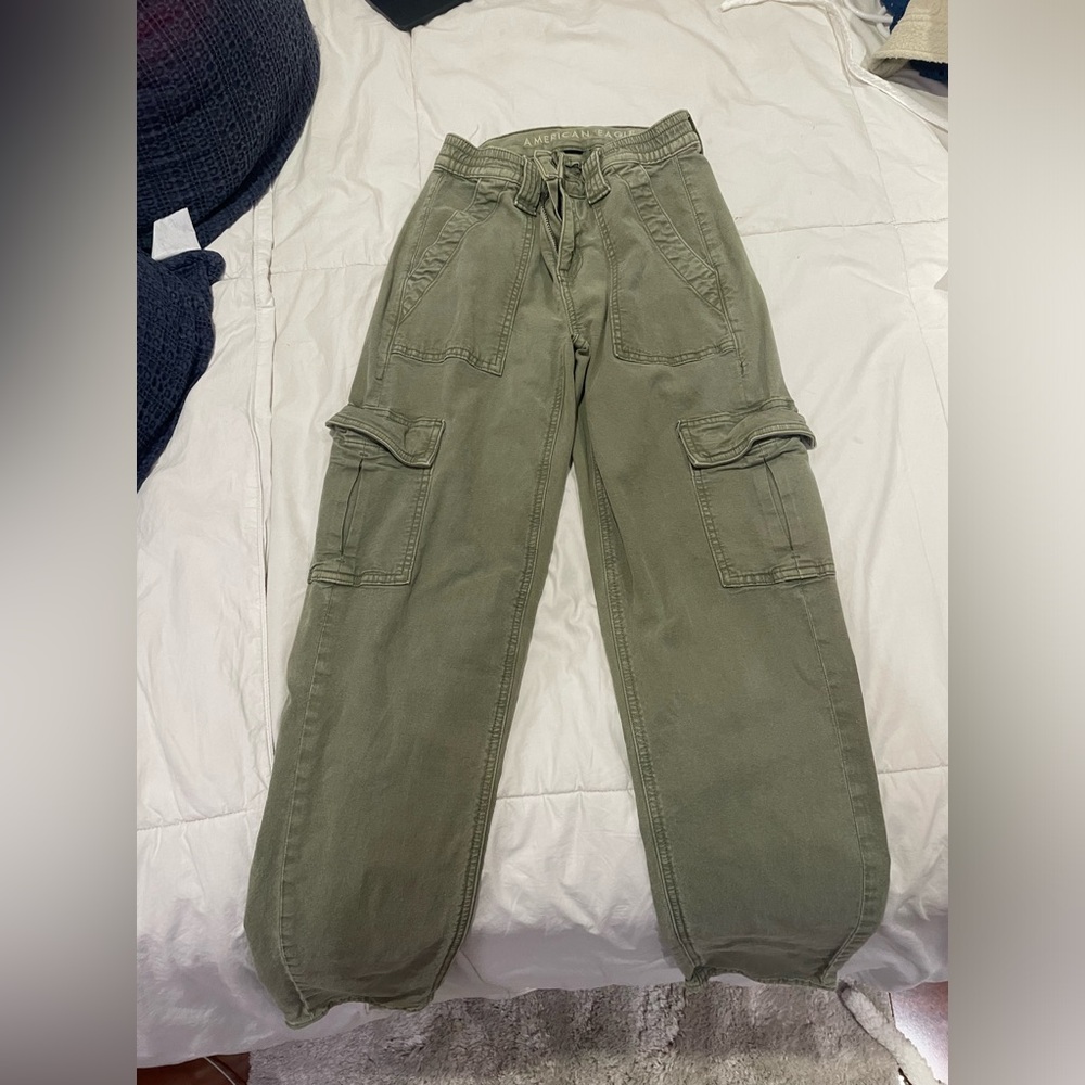 Brand new. Never worn, great condition and stretchy